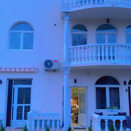 דירה Clementine סוקו בניה